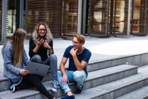 10 tips for international students moving to the UK