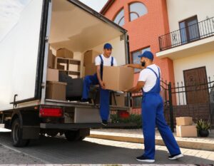 Do you know a cheap removal company in UK to move stuff?