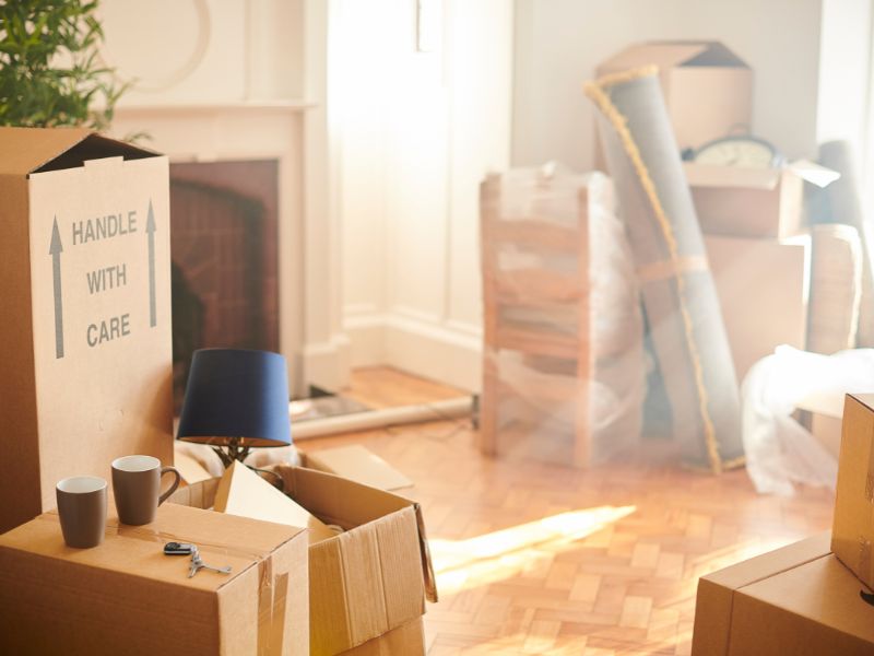 Do movers steal your items?