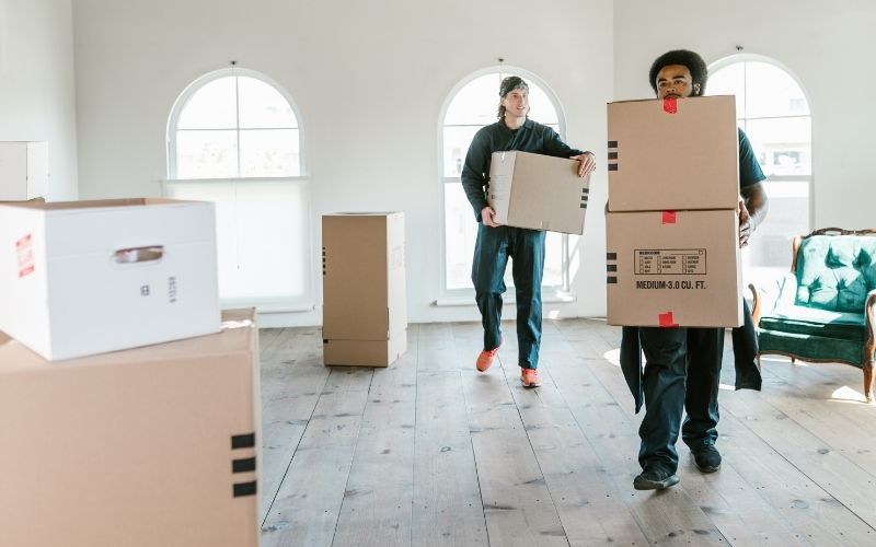 Are there low cost and trusted house removal services in Newton